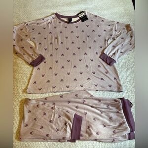 Disney Minnie Mouse Pajama Set NWT